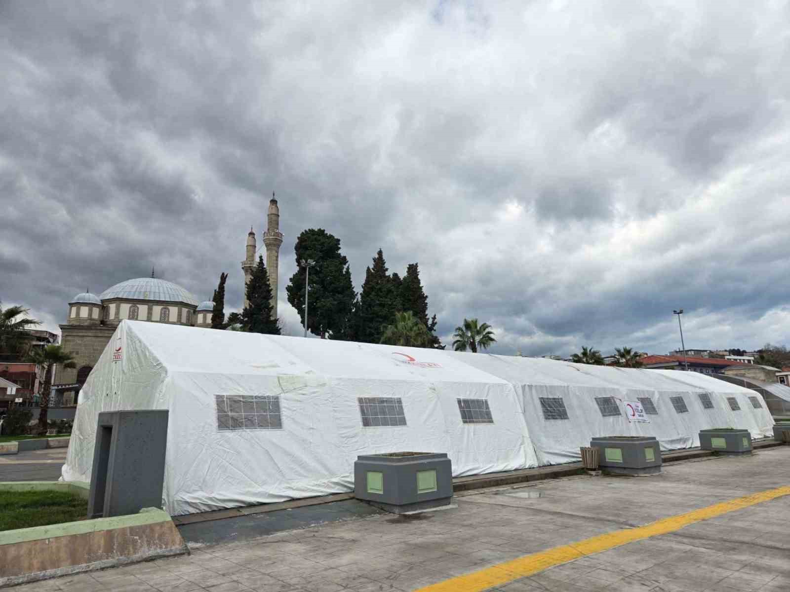 Türk Kızılay’dan her gün bin 300 kişilik iftar
