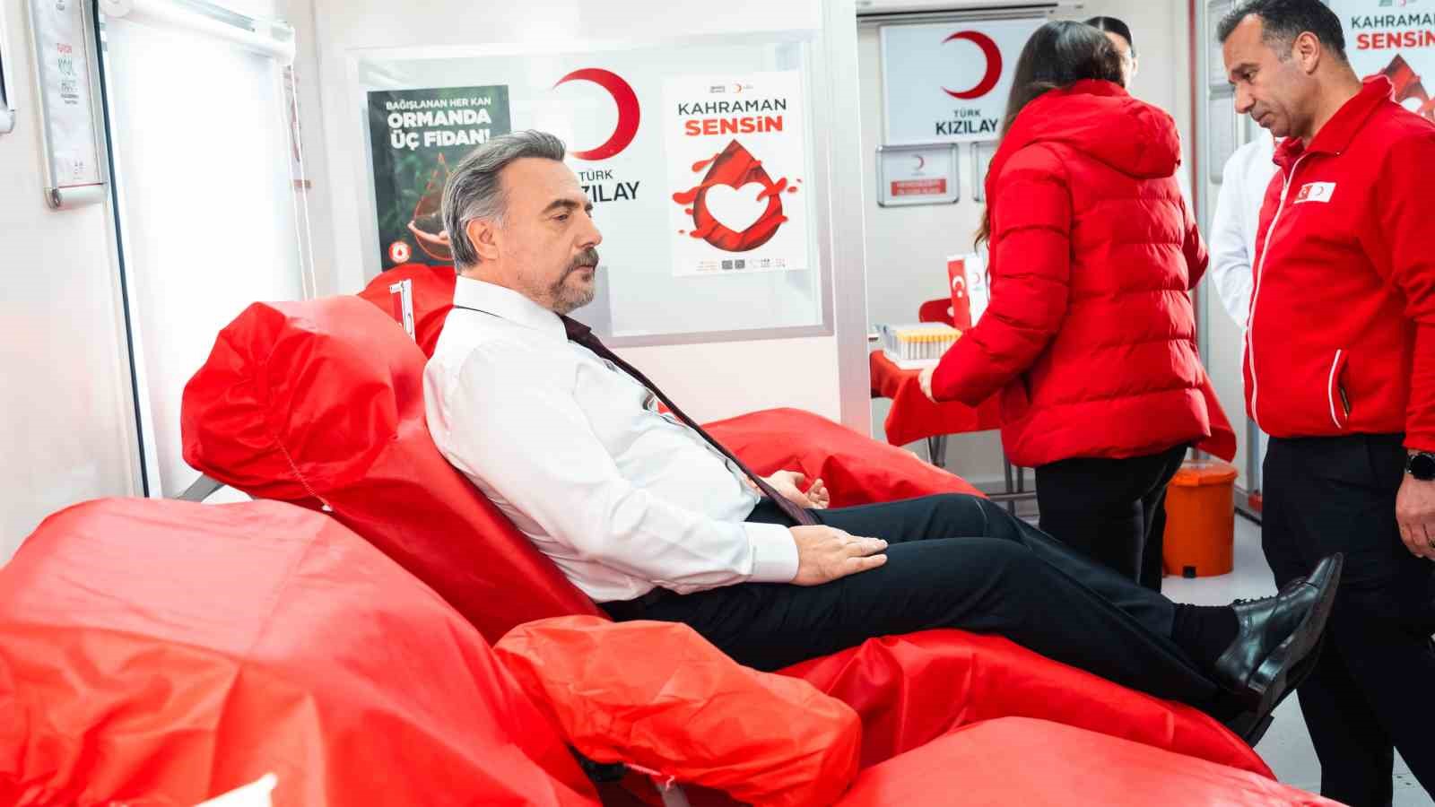 Türk Kızılay’dan Oktay Kaynarca ile kan bağışı çağrısı
