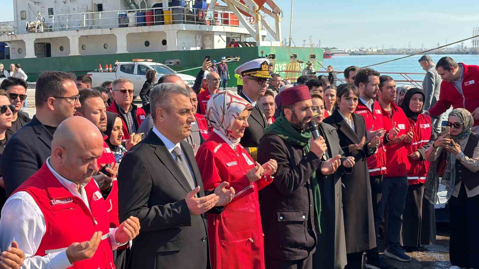 Türk Kızılay’ın ‘İyilik Gemisi’ Ramazan’ın ilk gününde Gazze’ye uğurlandı
Türk Kızılay’ın ‘İyilik Gemisi’ Ramazan’ın ilk gününde Gazze’ye uğurlandı