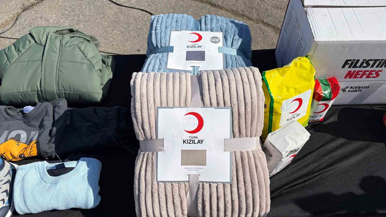 Türk Kızılay’ın ‘İyilik Gemisi’ Ramazan’ın ilk gününde Gazze’ye uğurlandı
Türk Kızılay’ın ‘İyilik Gemisi’ Ramazan’ın ilk gününde Gazze’ye uğurlandı