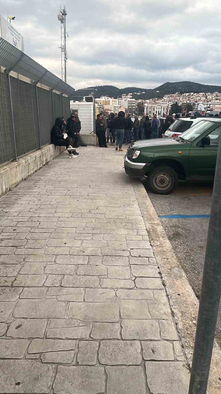 Türk tatilciler dönüş yolunda Yunanistan’ın Midilli Adası’nda mahsur kaldı
