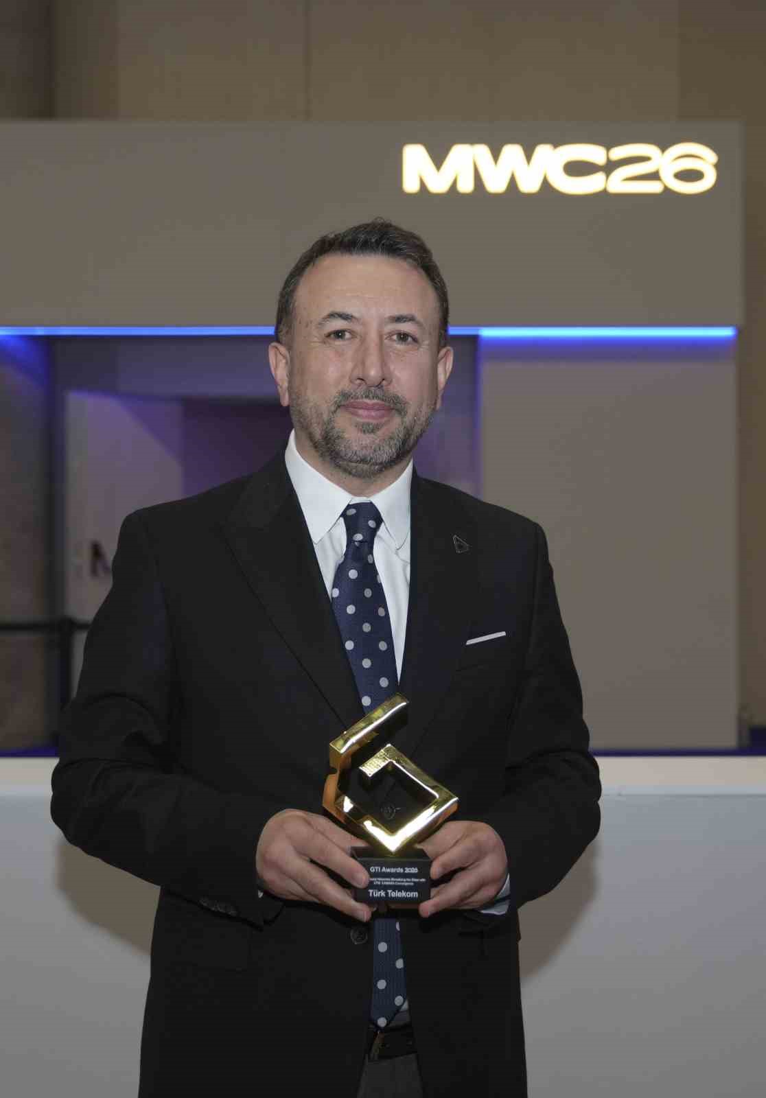 Türk Telekom’un 5G destekli hava sahası yönetimi çözümüne birincilik ödülü
