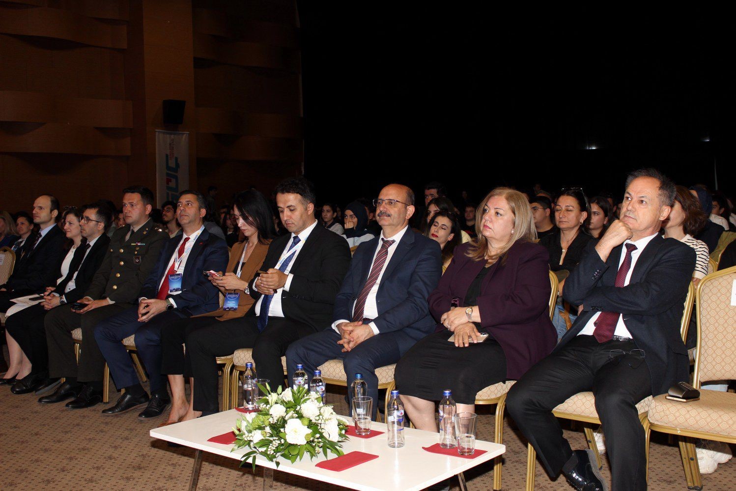 Türk Yıldızları, BAKİF26’da öğrencilerle buluştu
Türk Yıldızları, BAKİF26’da öğrencilerle buluştu