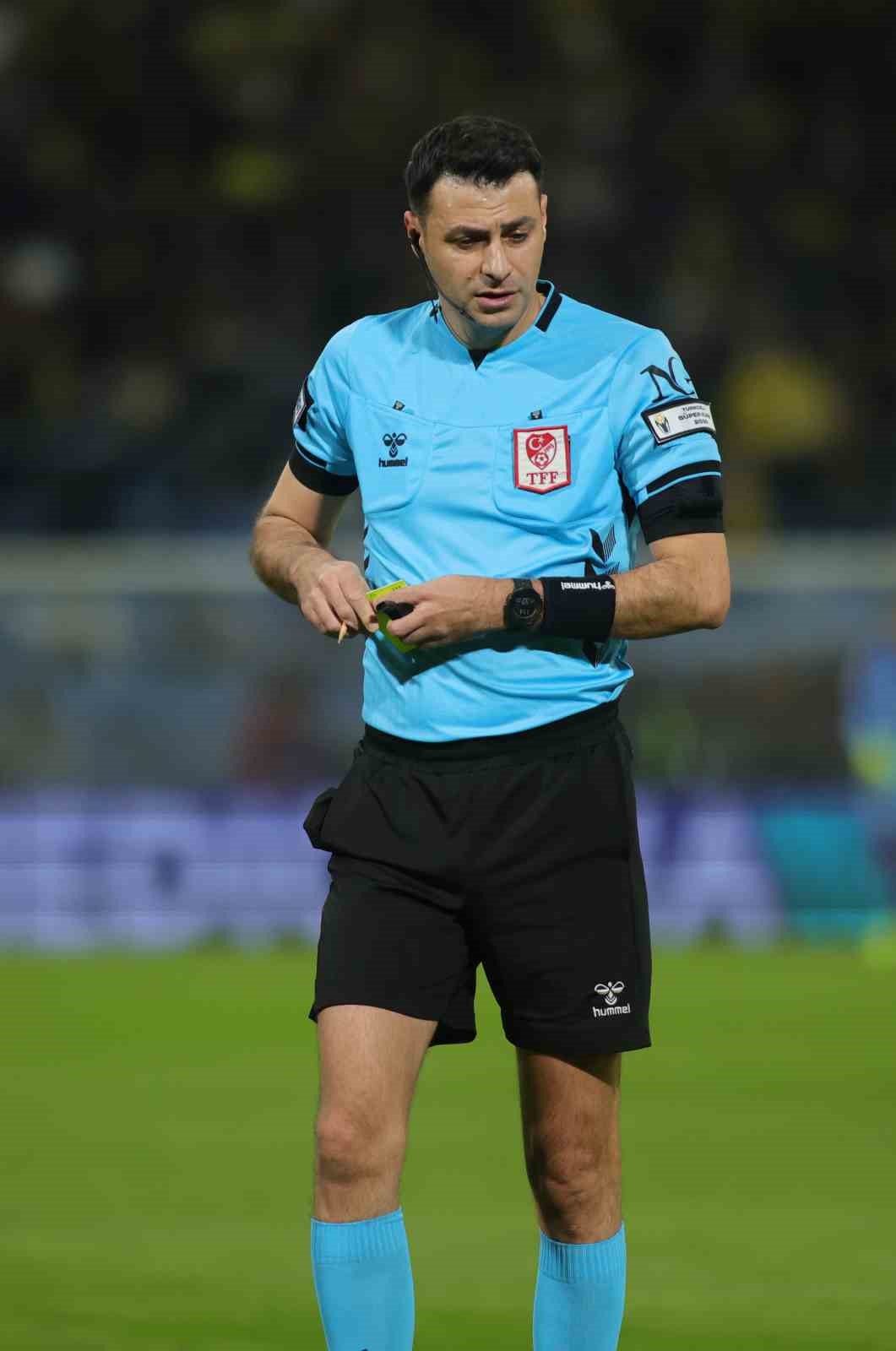 Turkcell Süper Kupa: Fenerbahçe: 1 - Samsunpor: 0 (İlk yarı)
