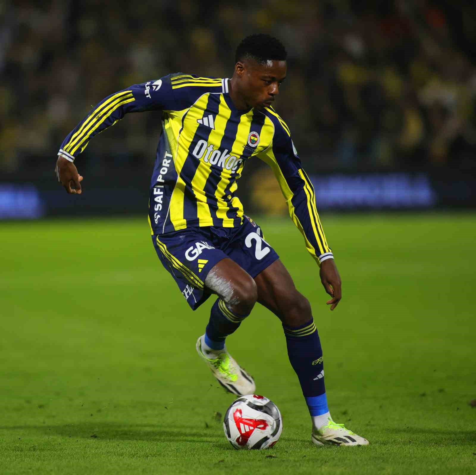 Turkcell Süper Kupa: Fenerbahçe: 1 - Samsunpor: 0 (İlk yarı)
