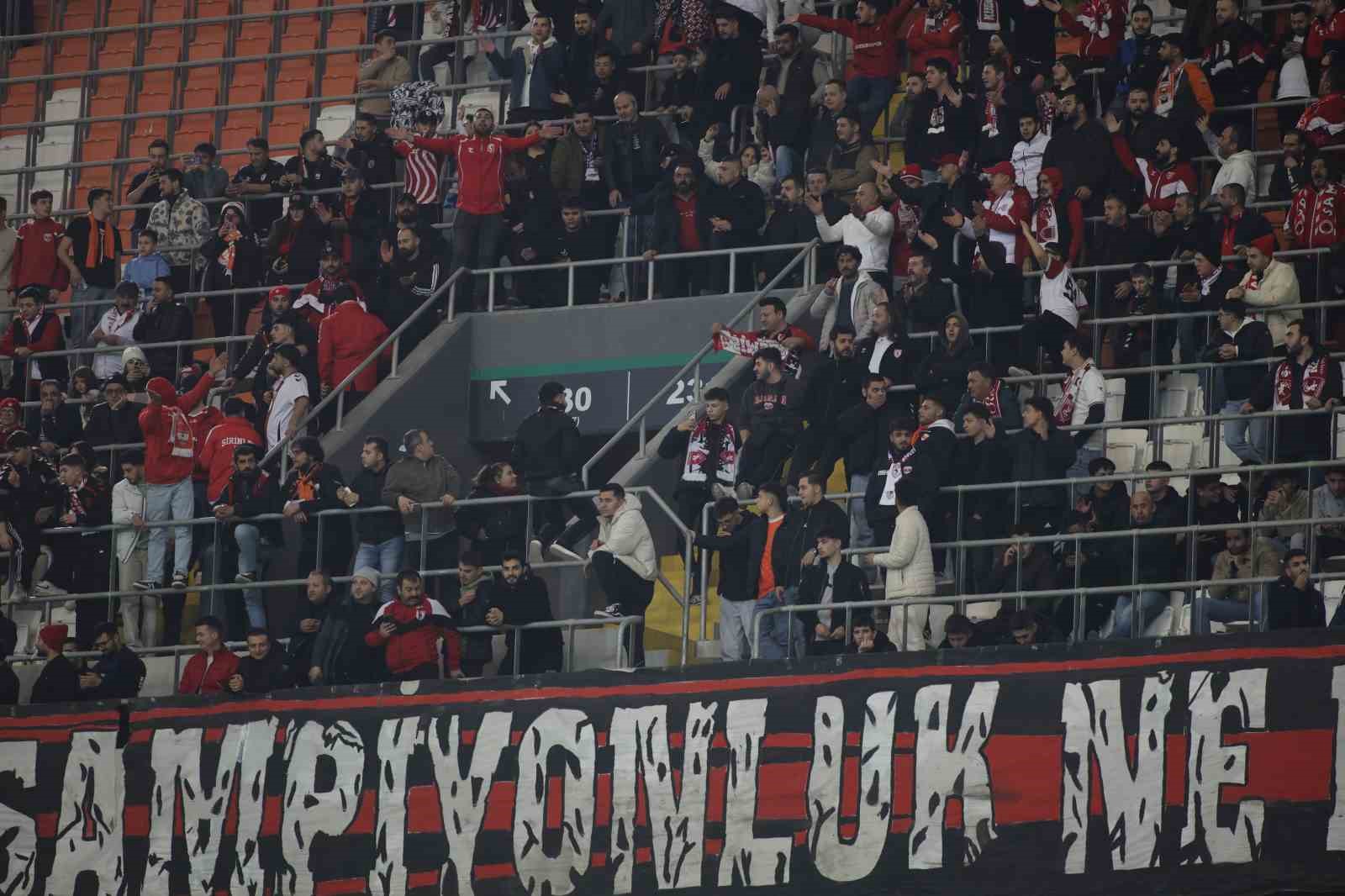 Turkcell Süper Kupa: Fenerbahçe: 1 - Samsunspor: 0 (Maç devam ediyor)
