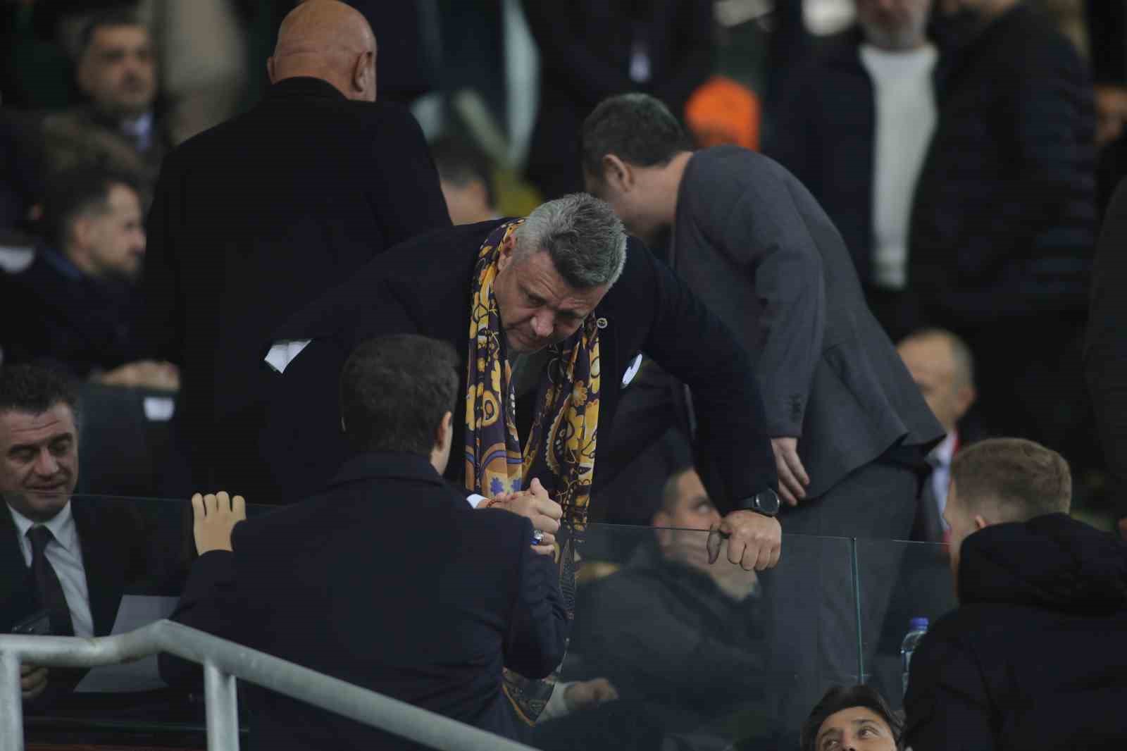 Turkcell Süper Kupa: Fenerbahçe: 1 - Samsunspor: 0 (Maç devam ediyor)
