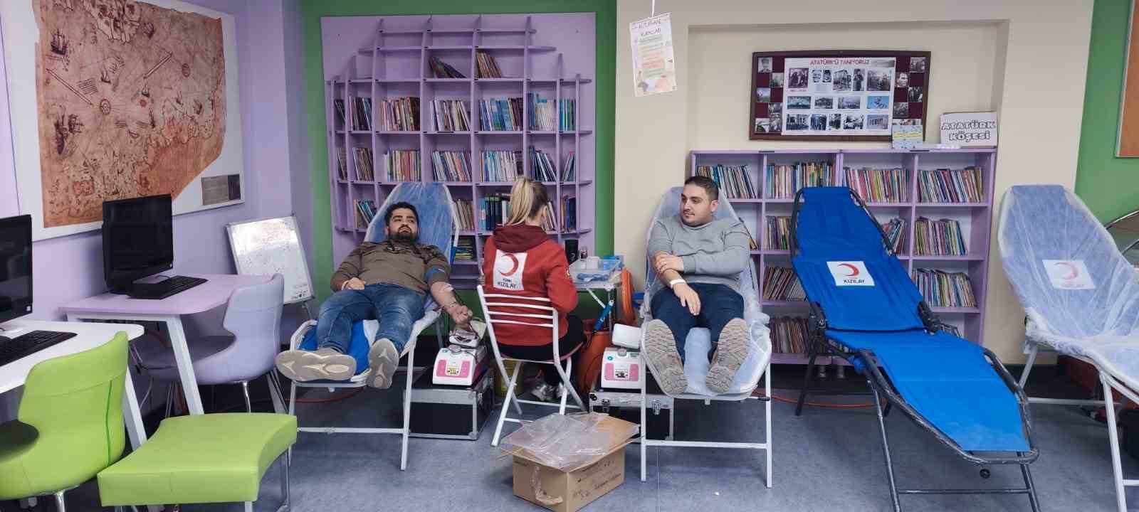 Türkeli’de okullarda rekor kan bağışı: 3 günde 253 ünite kan toplandı
