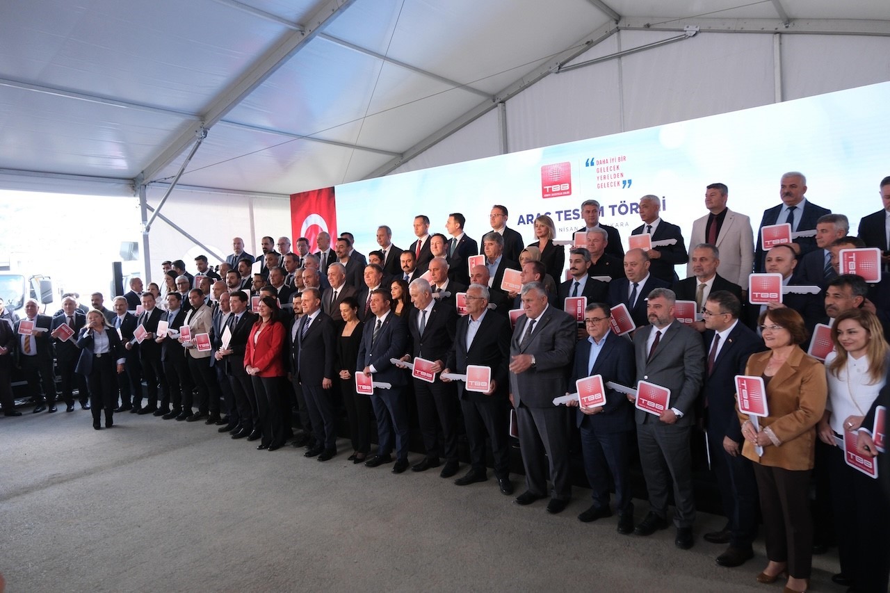 Türkiye Belediyeler Birliği’nden hizmet aracı desteği
