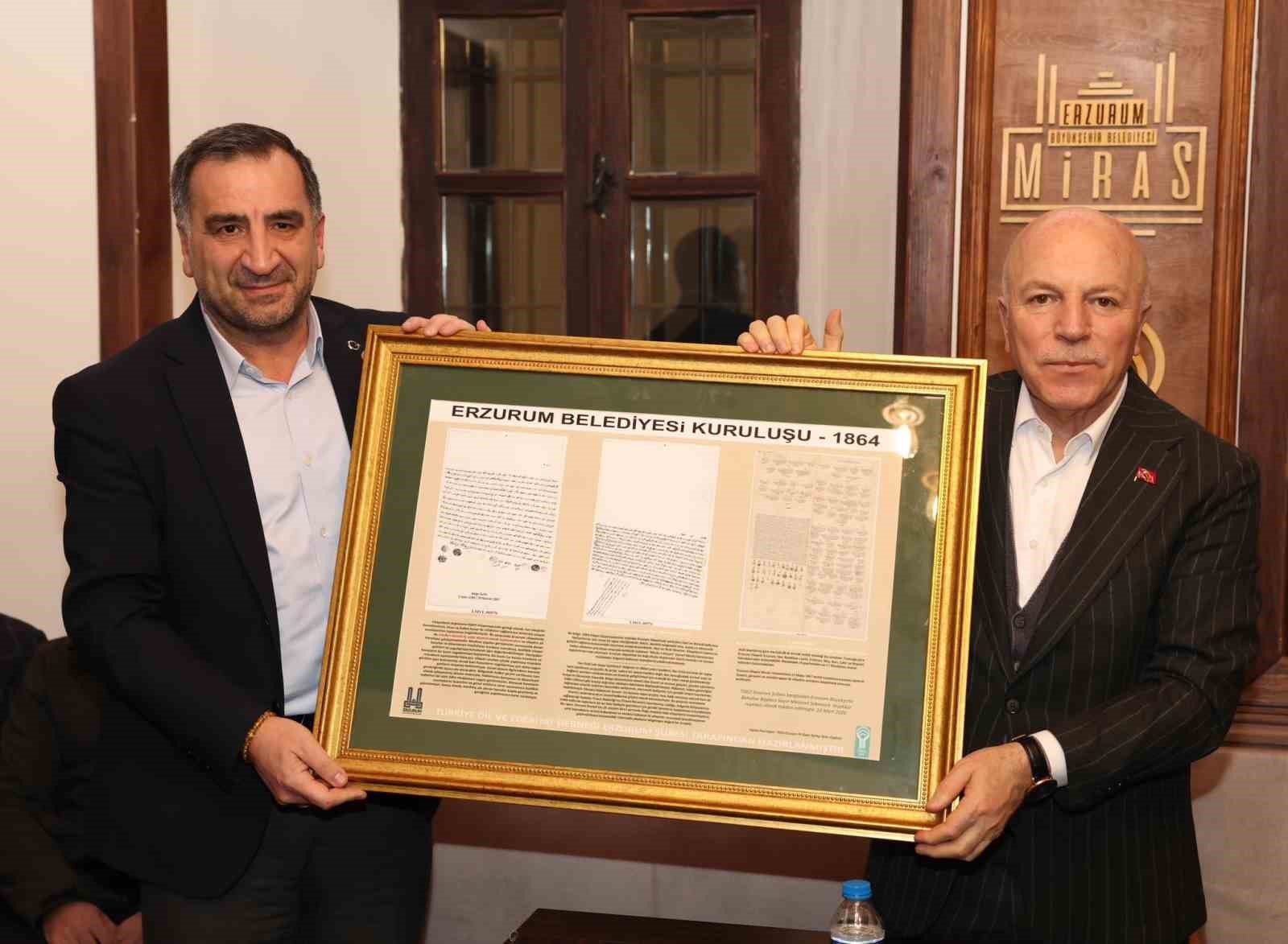 Türkiye Dil ve Edebiyat Derneği, Erzurum Büyükşehir Belediyesi tarihine ışık tuttu
