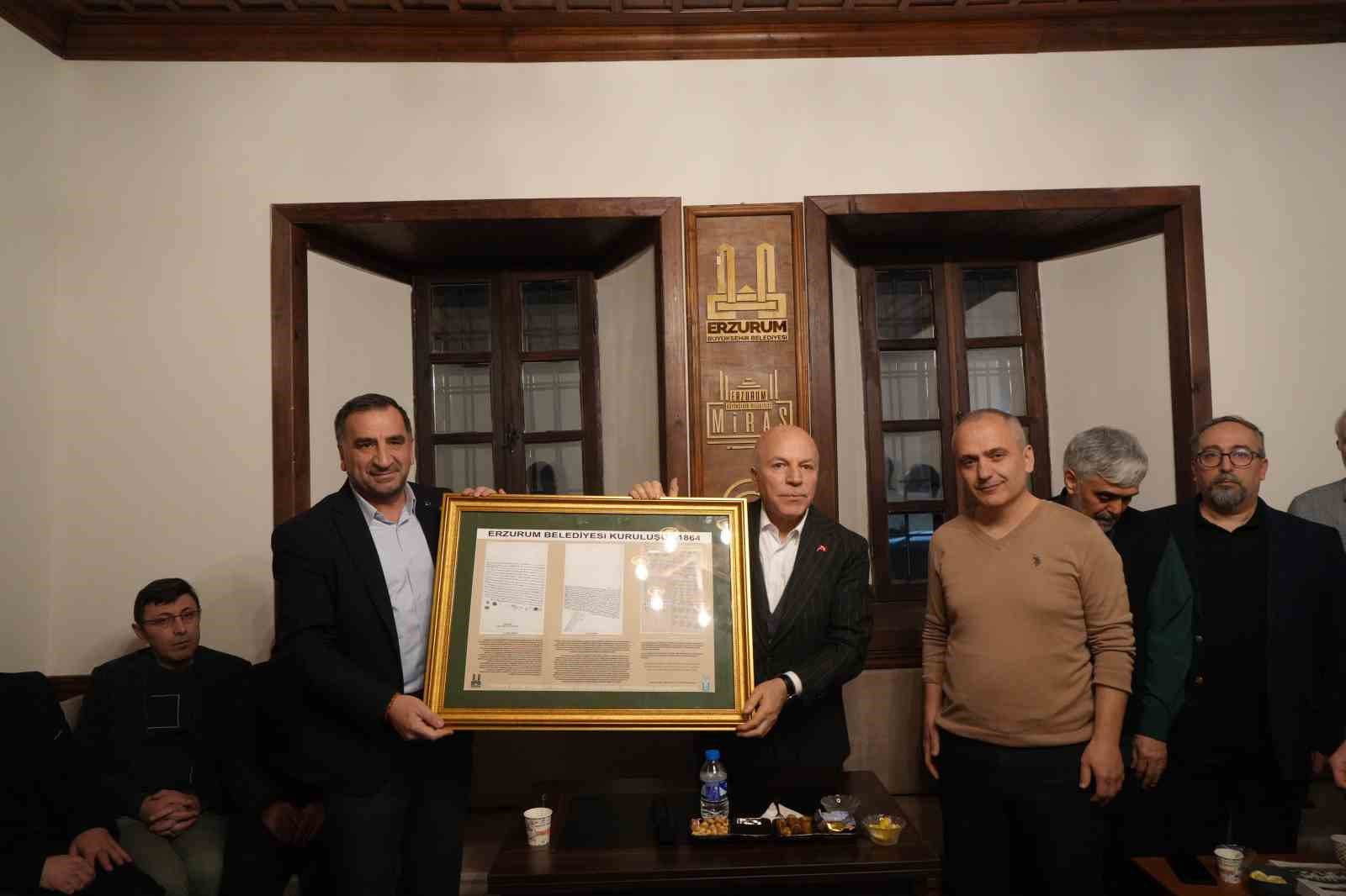 Türkiye Dil ve Edebiyat Derneği, Erzurum Büyükşehir Belediyesi tarihine ışık tuttu
