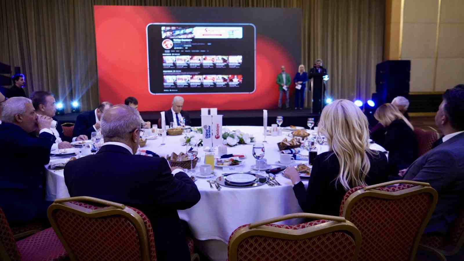 Türkiye Gazetesi ve İhlas Medya Dijital Varlıklar, sektör temsilcilerini iftar programında buluşturdu
Türkiye Gazetesi ve İhlas Medya Dijital Varlıklar, sektör temsilcilerini iftar programında buluşturdu