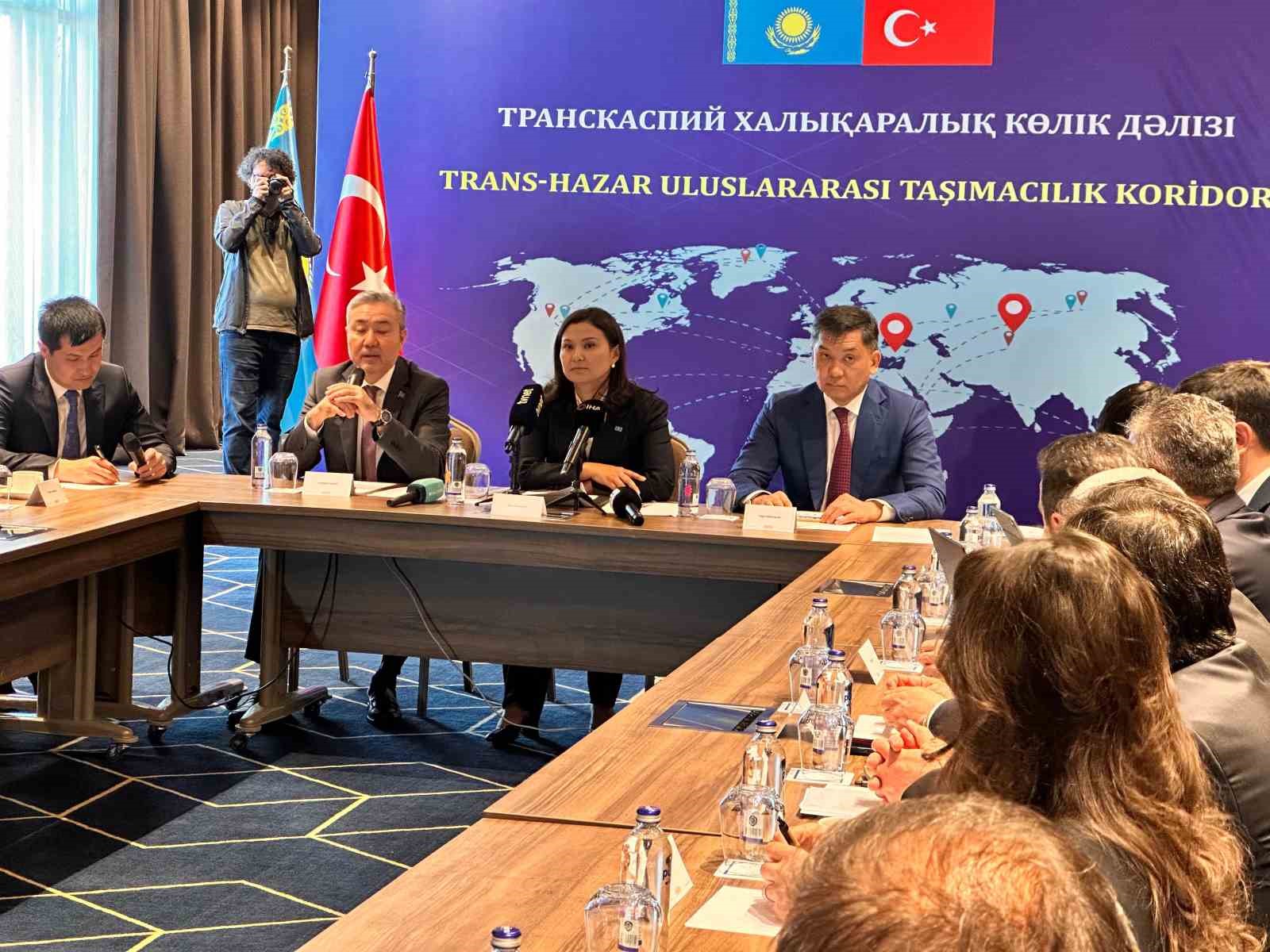 Türkiye - Kazakistan ticari işbirliği Orta Koridor odağında ele alındı
