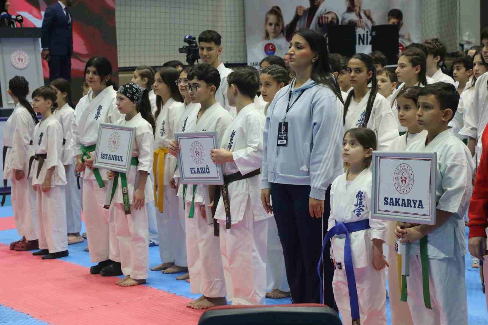 Türkiye Kyokushin Stil Karate Şampiyonası Karabük’te başladı
