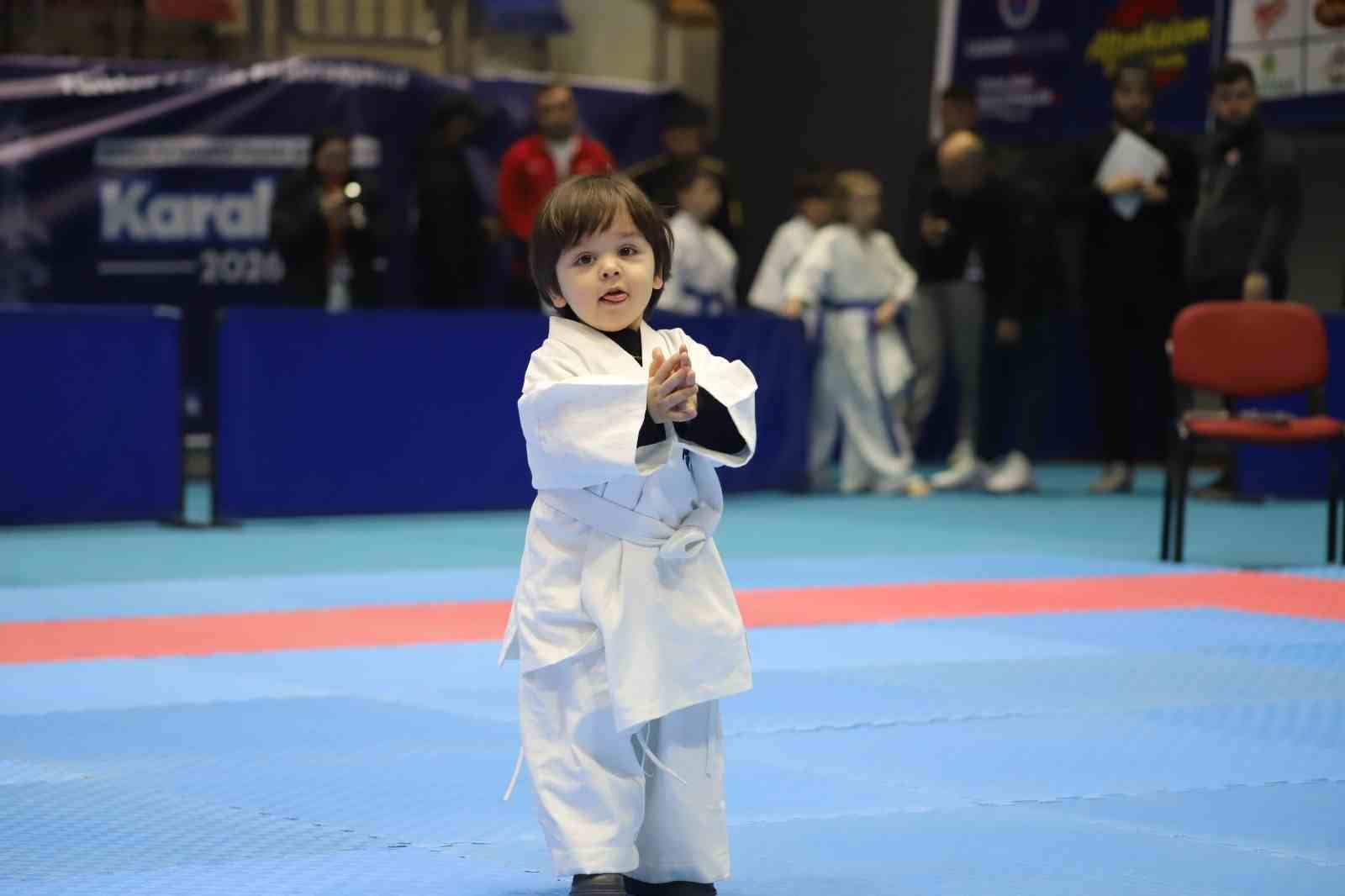 Türkiye Kyokushin Stil Karate Şampiyonası Karabük’te başladı
