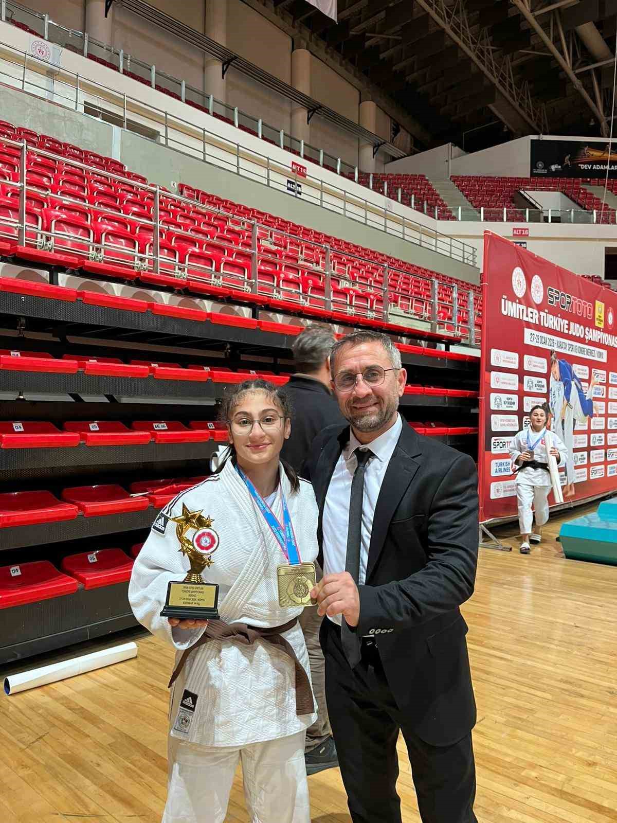 Türkiye şampiyonasında büyük başarı
