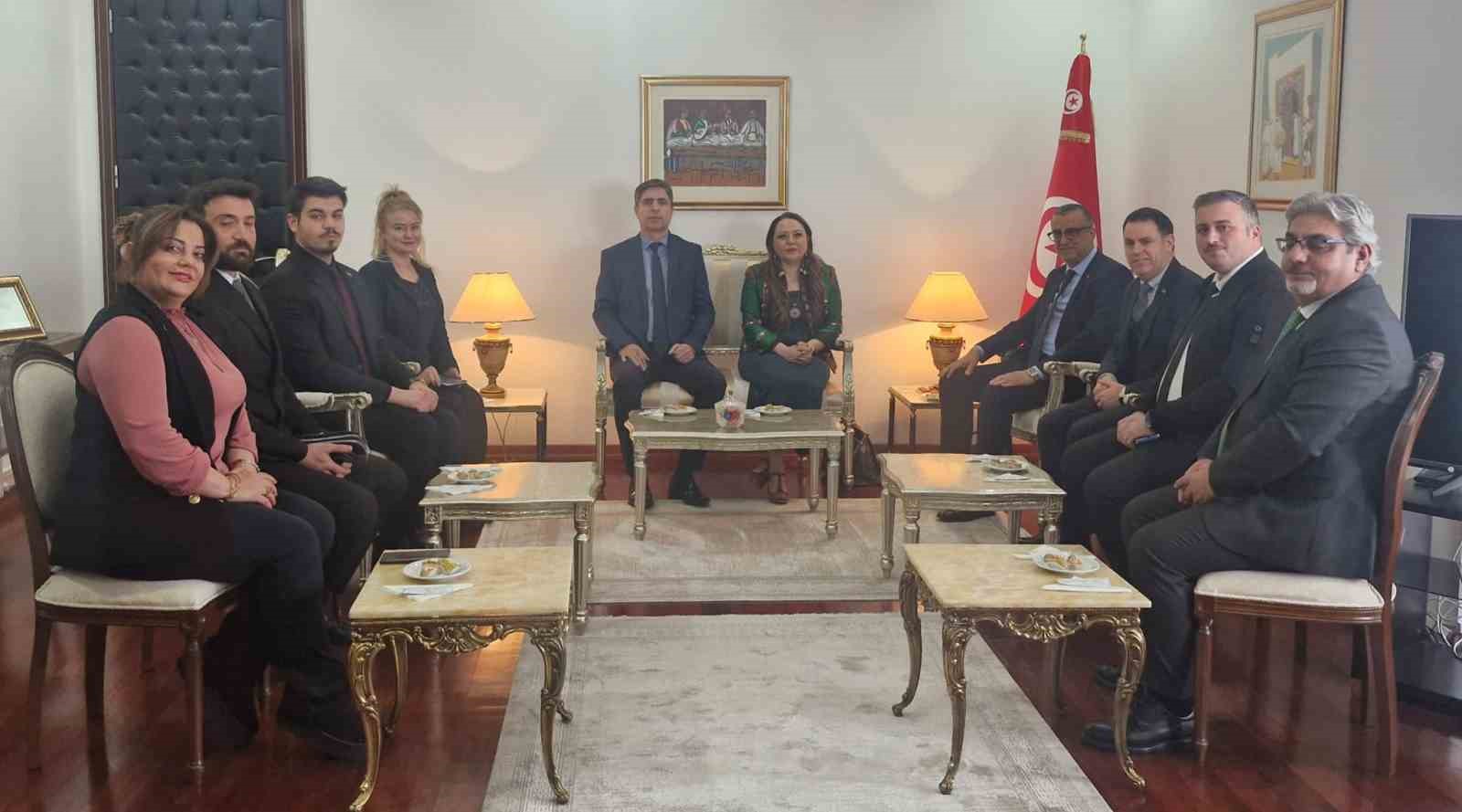 Türkiye-Tunus hattında sağlık ve yatırım iş birliği güçleniyor
