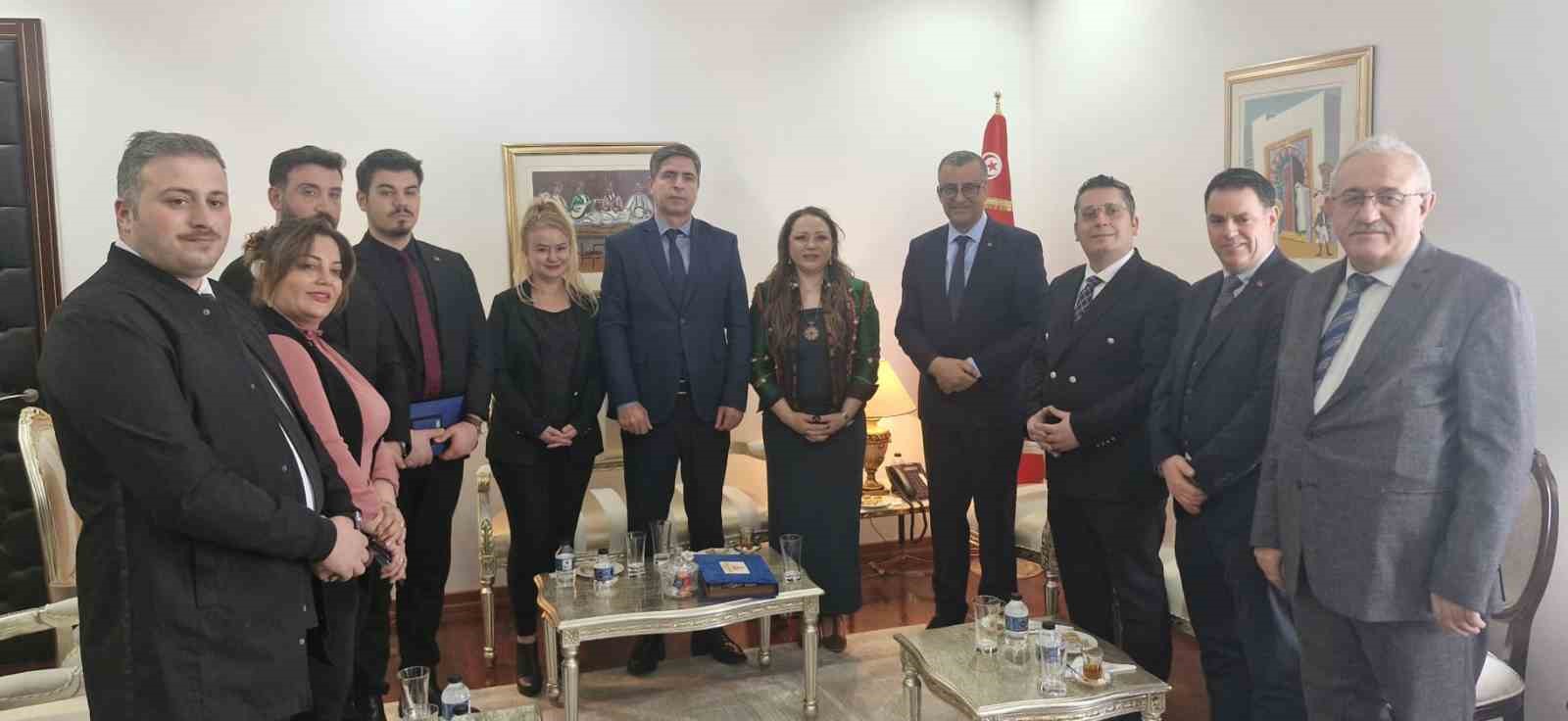 Türkiye-Tunus hattında sağlık ve yatırım iş birliği güçleniyor
