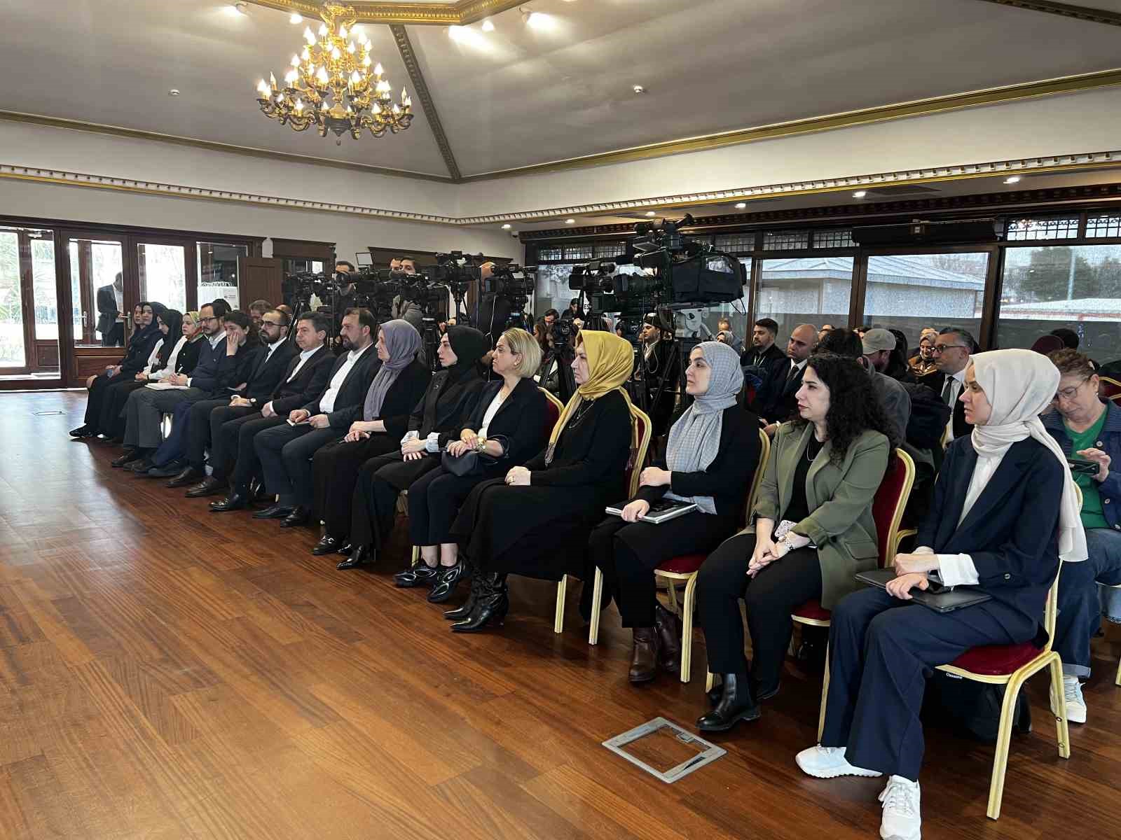 Türkiye Yeşilay Cemiyeti Genel Başkanı Dinç:  "Gençlerimizin yüzde 12’si kumar, bahis ve tütün reklamlarını pasif olarak izliyor"
