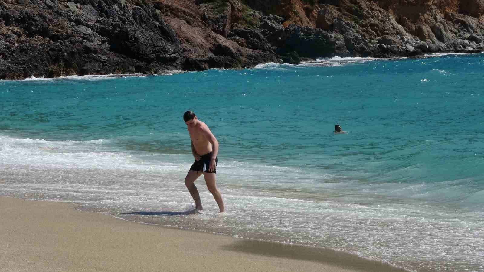 Türkiye’de kış Antalya’da yaz
