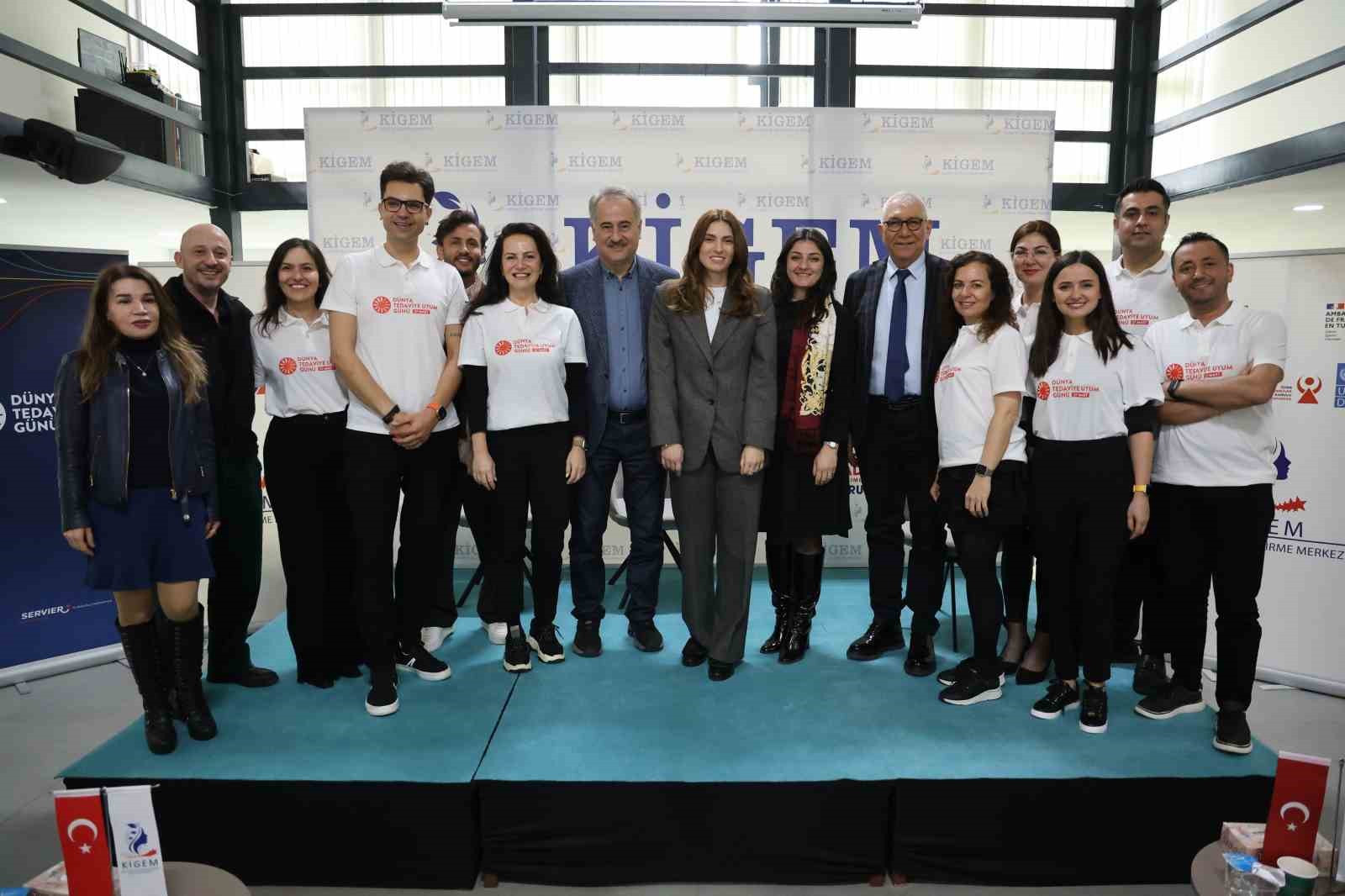 Türkiye’de kronik hastalıklarda alarm: Tedaviye uyum hayati önemde
Türkiye’de kronik hastalıklarda alarm: Tedaviye uyum hayati önemde