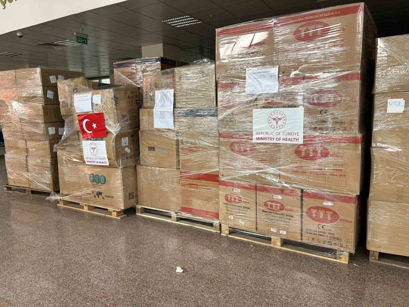 Türkiye’den İran’a sağlık desteği: Van’dan gönderilen yardım tırı sayısı 9 oldu
