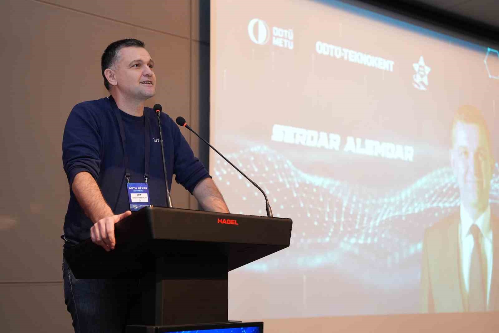 Türkiye’nin en başarılı öğrencileri girişimcilik sahnesinde
Türkiye’nin en başarılı öğrencileri girişimcilik sahnesinde