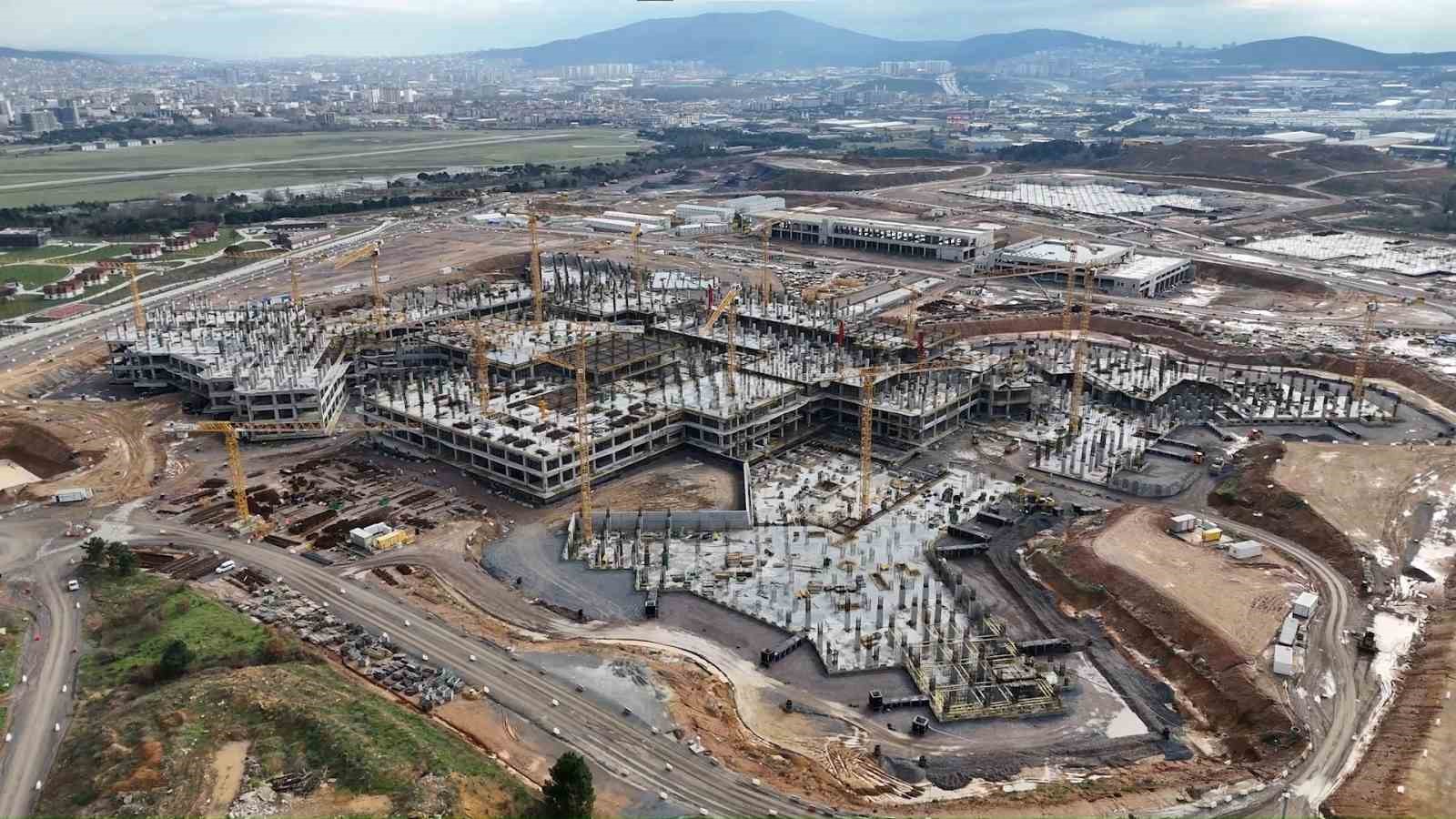 Türkiye’nin en büyük şehir hastanesi Sancaktepe’de yükseliyor
