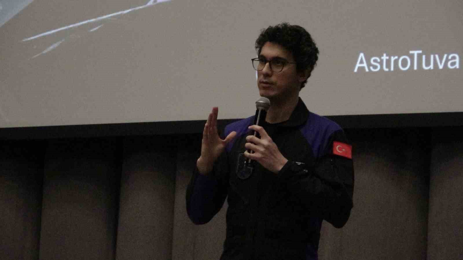 Türkiye’nin ikinci Milli Astronotu Tuva Cihangir Atasever Isparta’da öğrencilerle buluştu
Türkiye’nin ikinci Milli Astronotu Tuva Cihangir Atasever Isparta’da öğrencilerle buluştu