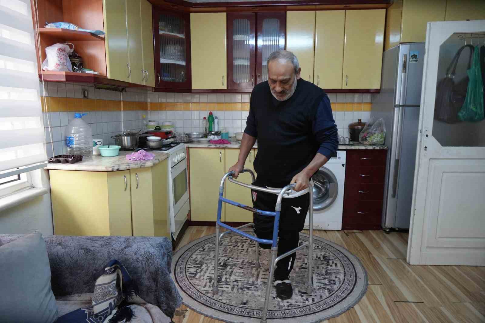 Türkiye’nin ilahi sesi Celal Karatüre’nin hayat hikayesi
