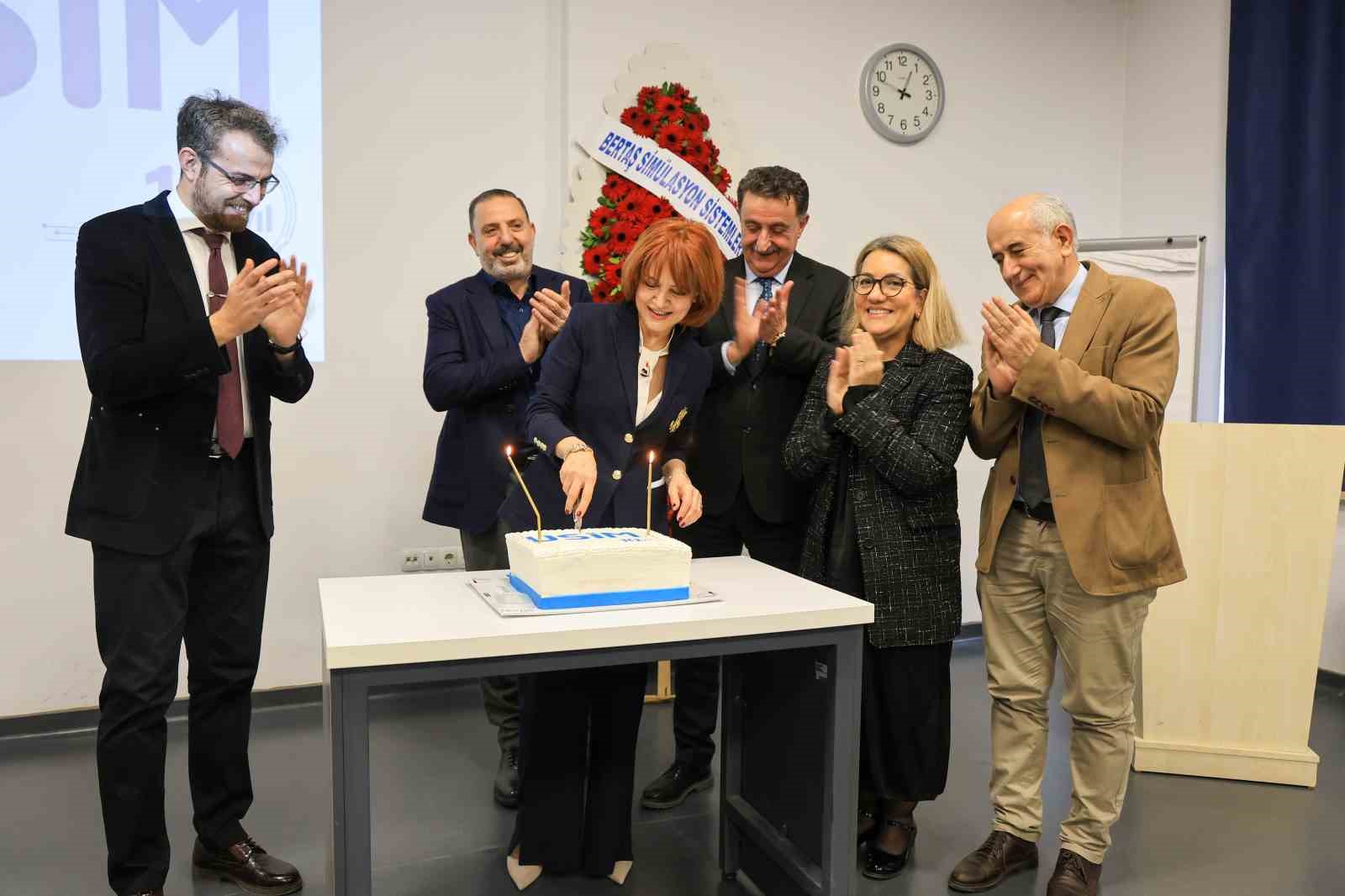 Türkiye’nin ilk devlet üniversitesi simülasyon merkezi 10 yaşında
Türkiye’nin ilk devlet üniversitesi simülasyon merkezi 10 yaşında