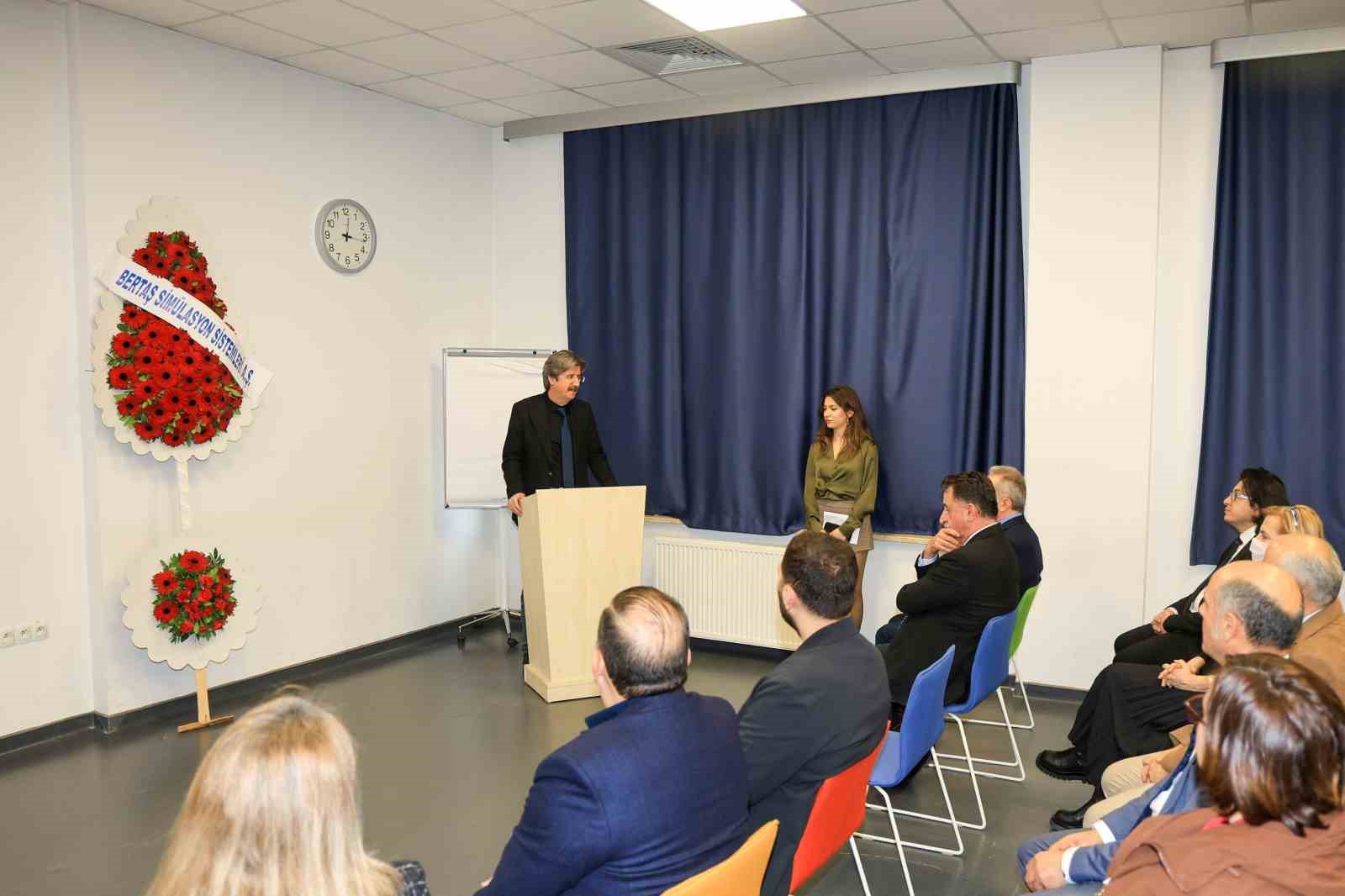 Türkiye’nin ilk devlet üniversitesi simülasyon merkezi 10 yaşında
Türkiye’nin ilk devlet üniversitesi simülasyon merkezi 10 yaşında