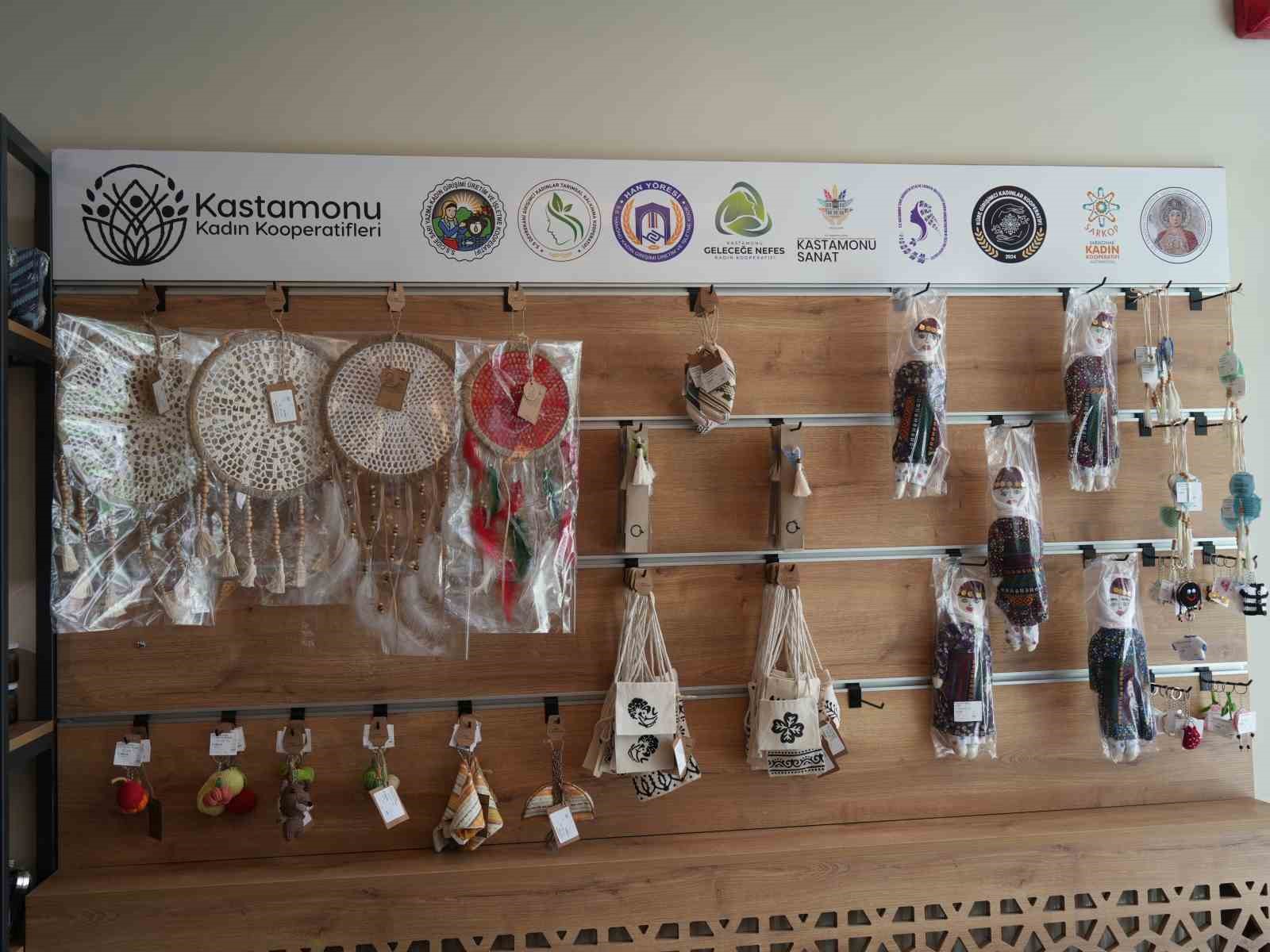 Türkiye’nin ilk ‘ekolojik market’i açıldı
