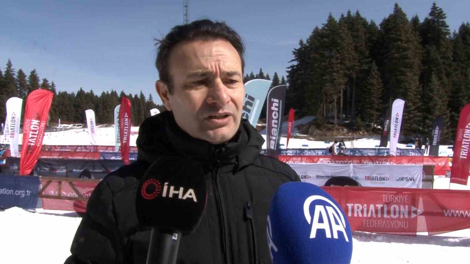 Türkiye’nin ilk kış triatlonu Bolu’da yapıldı
Türkiye’nin ilk kış triatlonu Bolu’da yapıldı