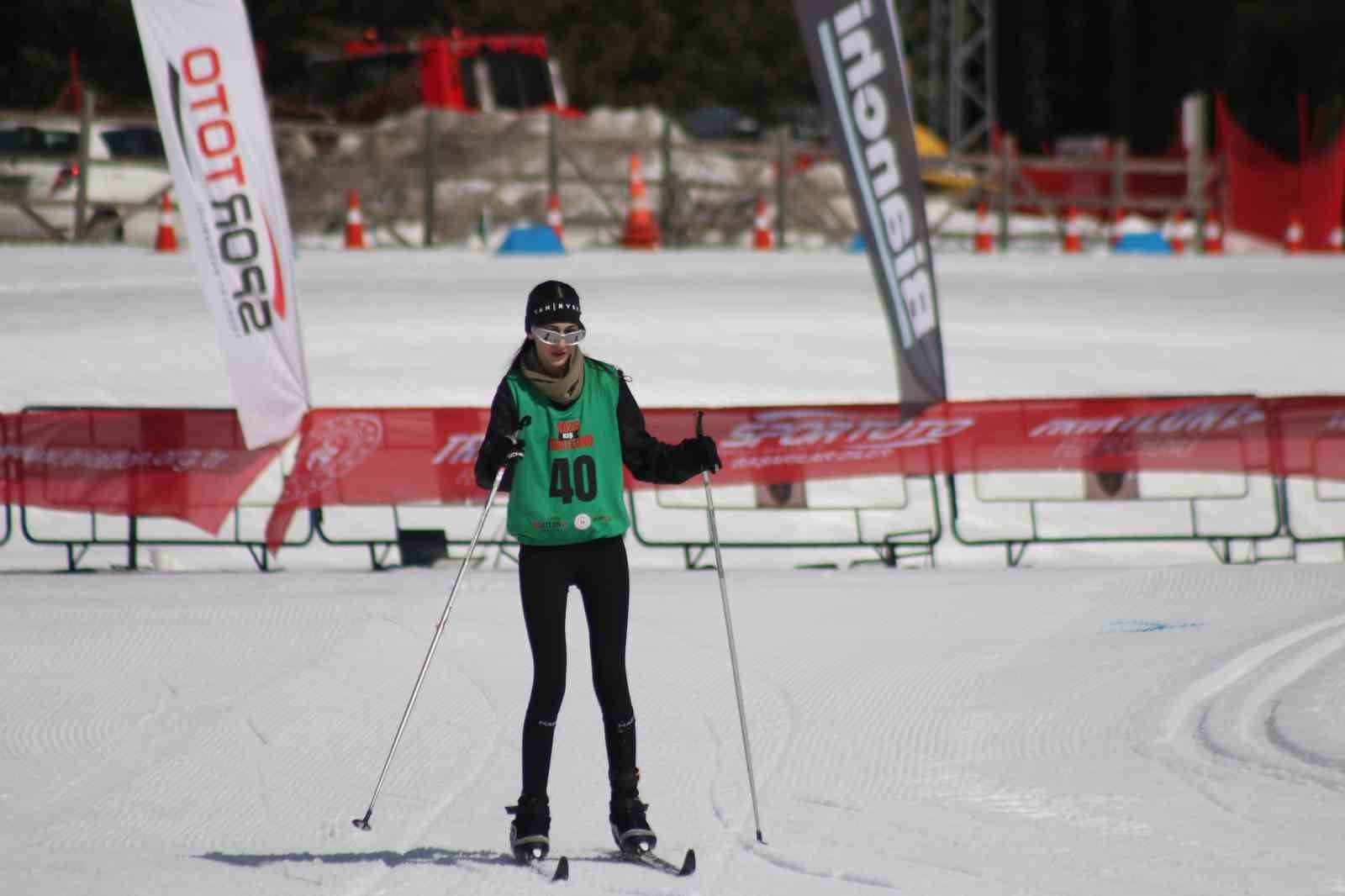 Türkiye’nin ilk kış triatlonu Bolu’da yapıldı
Türkiye’nin ilk kış triatlonu Bolu’da yapıldı