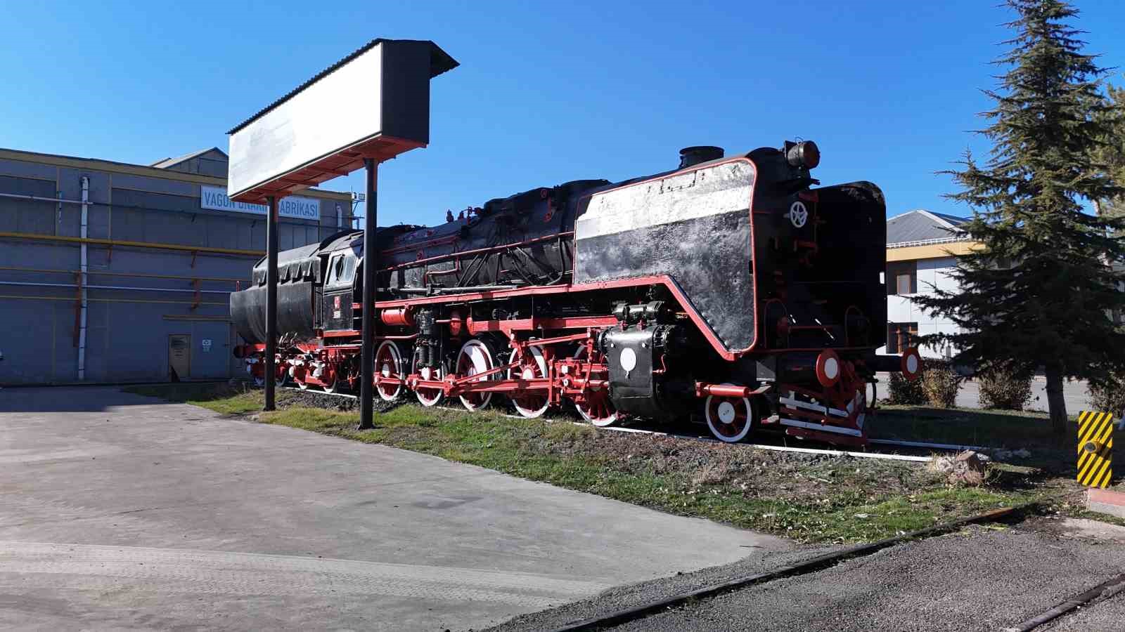 Türkiye’nin ilk yerli lokomotifi ’Bozkurt’, tarihe ışık tutuyor
