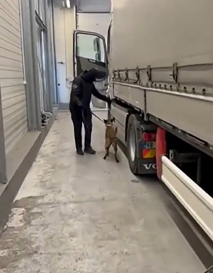 Türkiye’ye sokulmak istenen 3 kilo 190 gram kokain sınırda yakalandı
