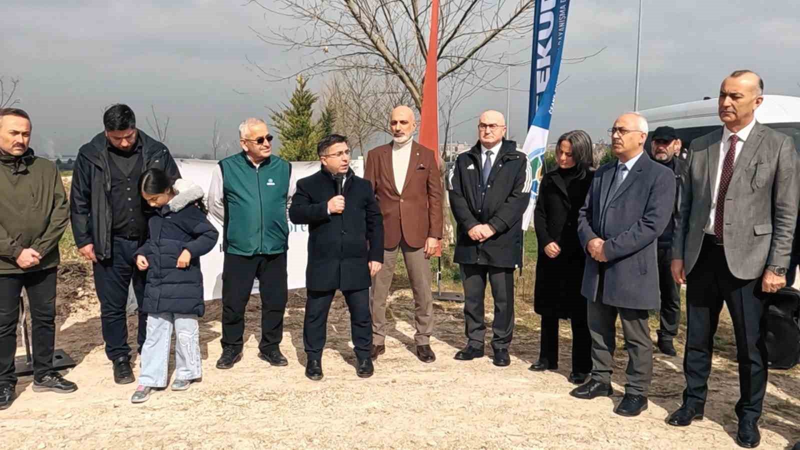 TUSAŞ şehidi Ekici anısına 1000 meyve fidanı toprakla buluşturuldu
