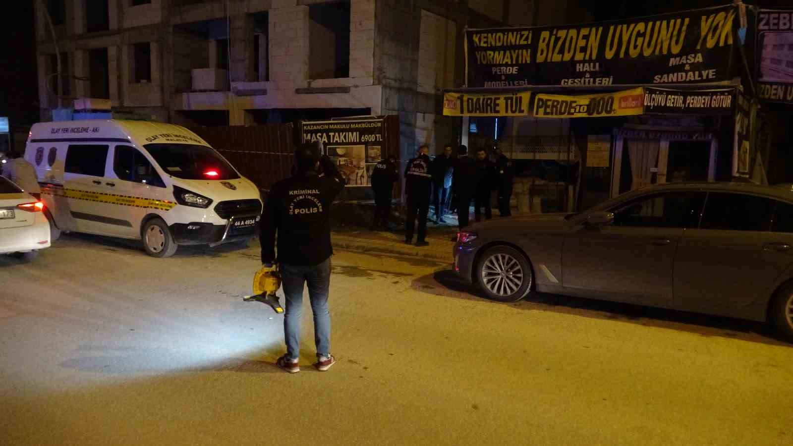 Tuvaletini yapmak için çıktığı inşaattan düşen şahıs ağır yaralandı
