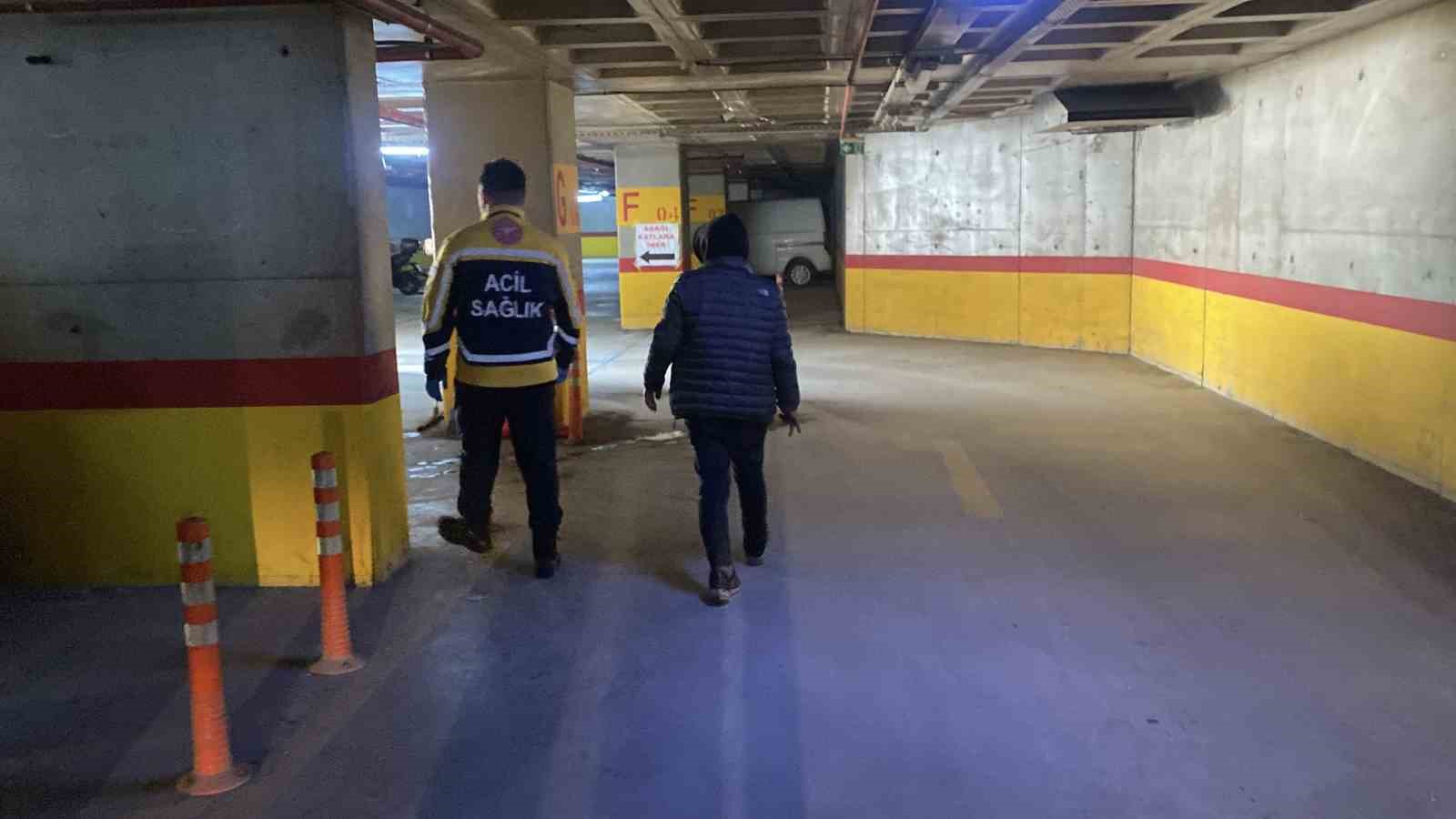 Tuvalette hareketsiz bulundu, uyuduğu ortaya çıktı
