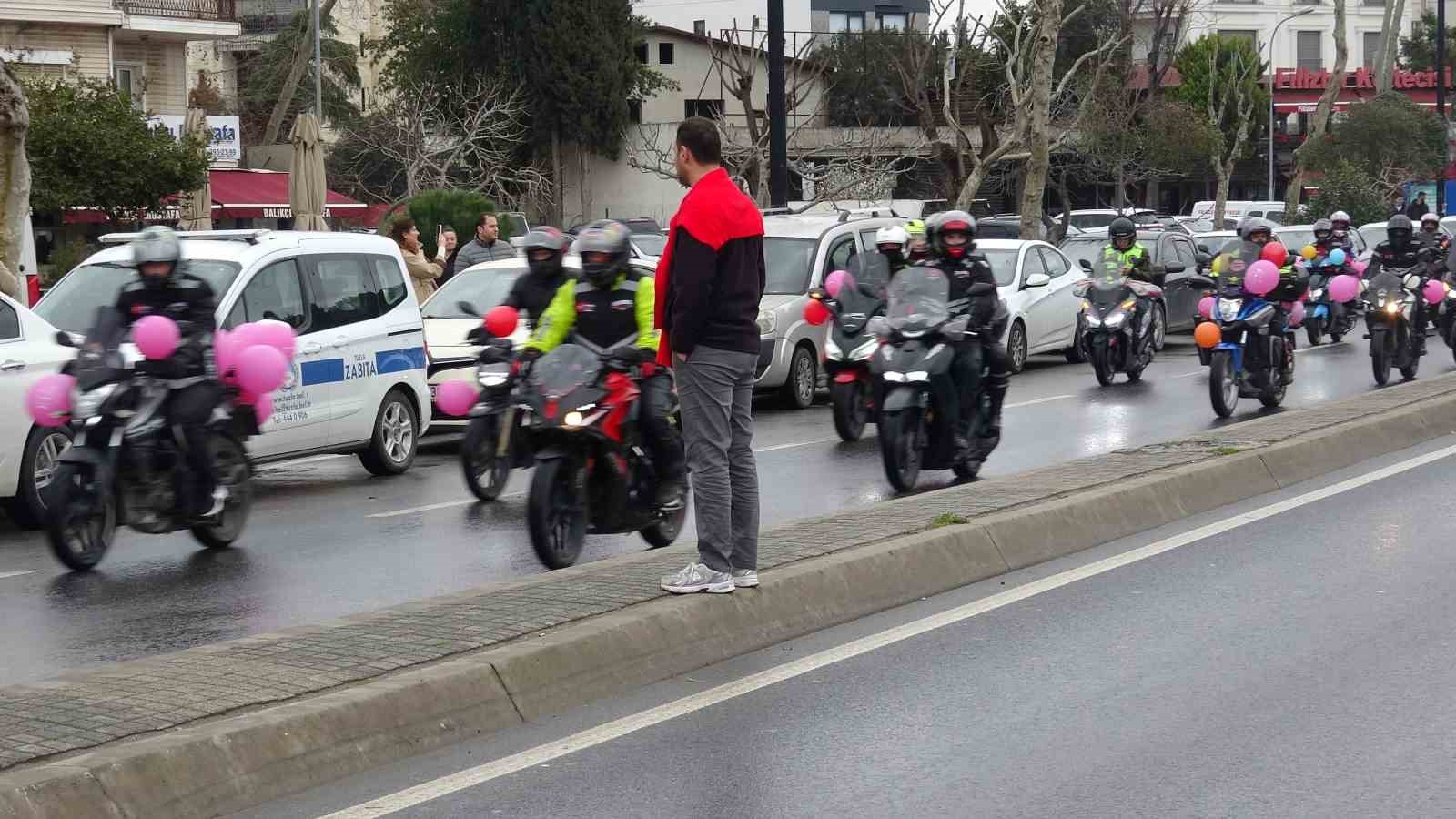 Tuzla’da balonlar kanseri yenen Almira için gökyüzüne uçtu
