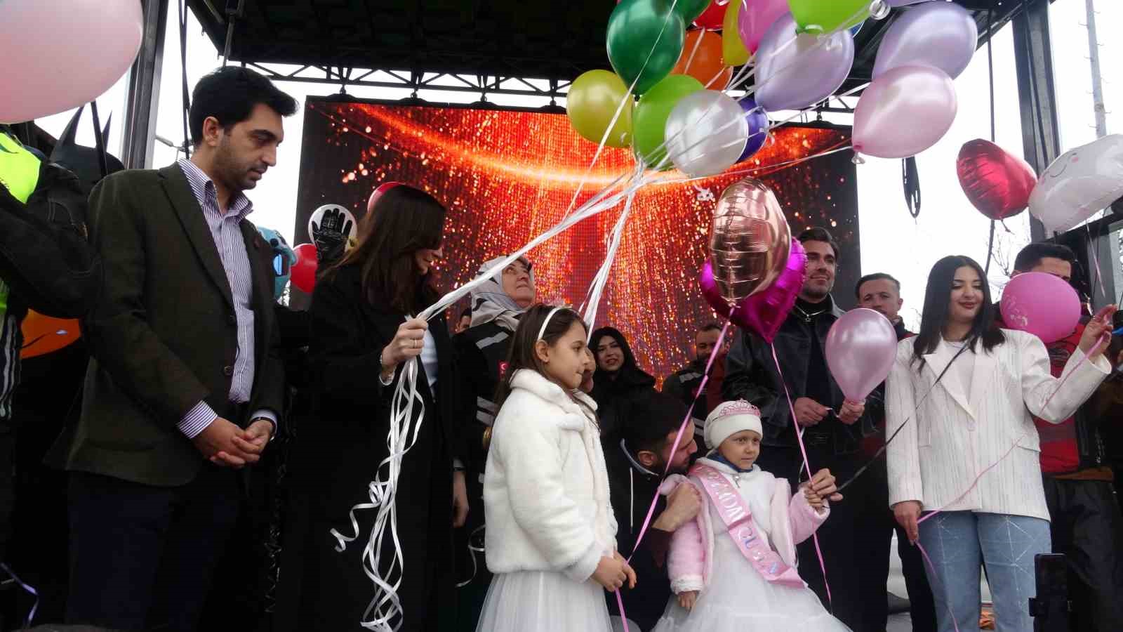 Tuzla’da balonlar kanseri yenen Almira için gökyüzüne uçtu
