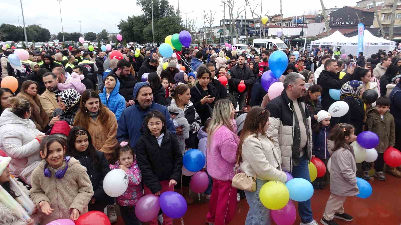 Tuzla’da balonlar kanseri yenen Almira için gökyüzüne uçtu
