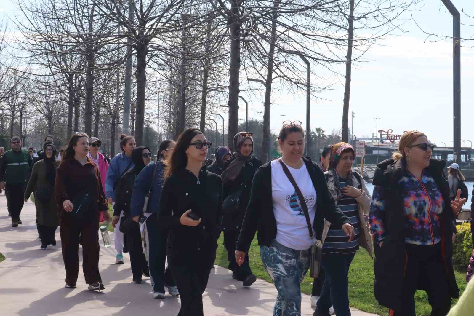 Tuzla’da Dünya Sağlık Haftası’na özel hareketli kutlama: Vatandaşlar hep beraber spor yaptı
