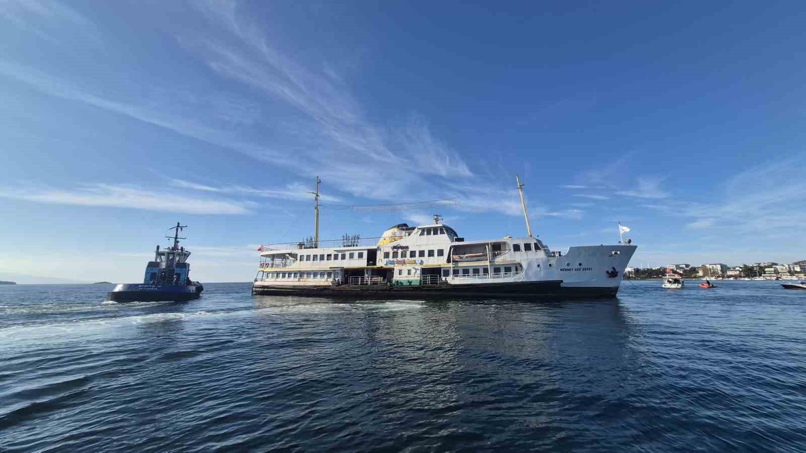 Tuzla’daki Mehmet Akif Ersoy vapuru yeniden İstanbul’a hizmet edecek
