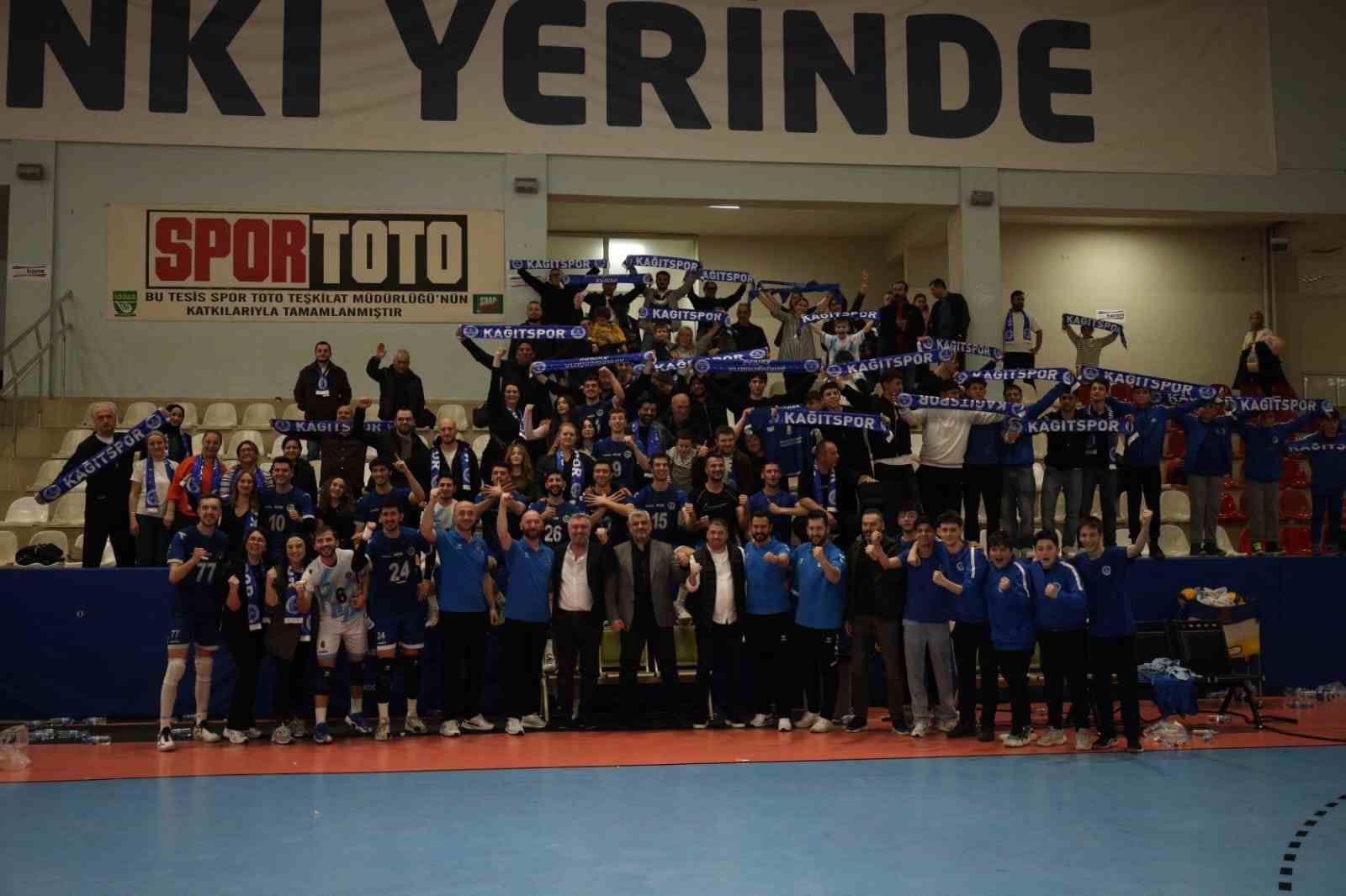 TVF Erkekler Voleybol 1. Ligi Yarı Finali: Kocaeli Büyükşehir Belediye Kağıtspor: 4 - Arkasspor: 1
