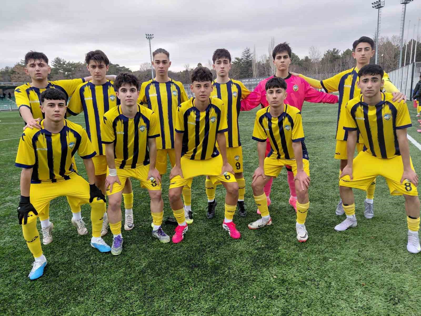 U16 Gelişim Ligi 8. Grup: Talas Belediye: 1 - Ankara Demirspor: 1

