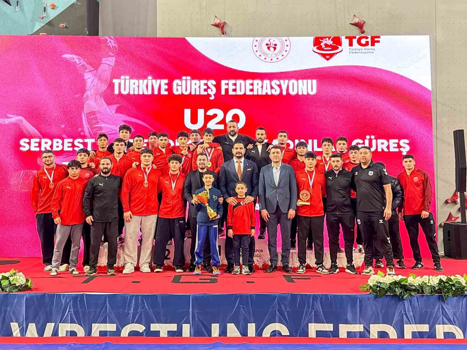 U20 Serbest Güreş Türkiye Şampiyonası sona erdi
