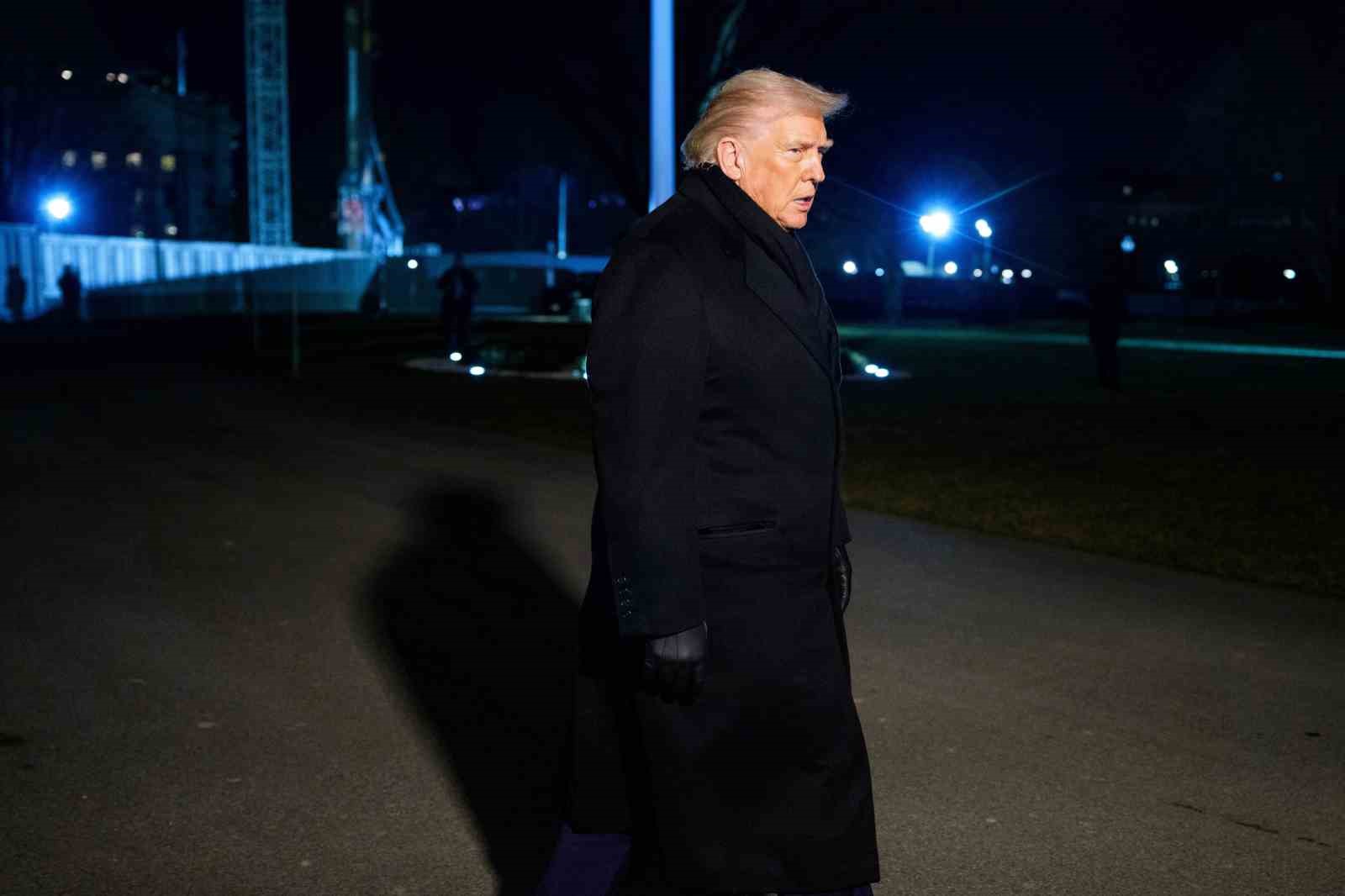 Uçağı arızalanan Trump, Washington’a geri döndü
