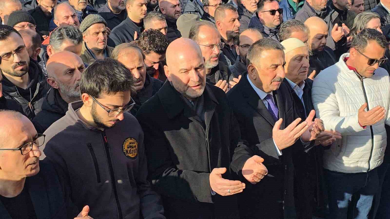 Uçurumdan yuvarlanarak hayatını kaybeden iş adamı toprağa verildi
